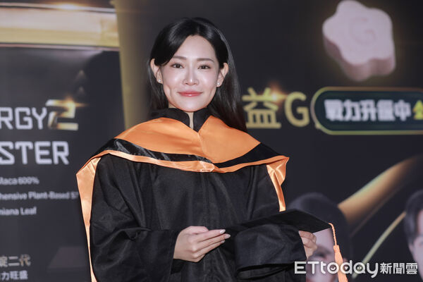 ▲▼百萬網紅「1G老濕」出席保健品記者會。（圖／記者周宸亘攝）