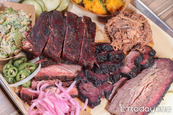 ▲美國德州BBQ名店Dayne’s Craft Barbecue登台　必吃經典煙燻牛胸肉。（圖／記者黃士原攝）