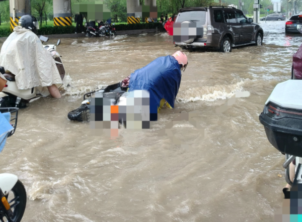 ▲▼北京洪災30死。（圖／翻攝自微博）