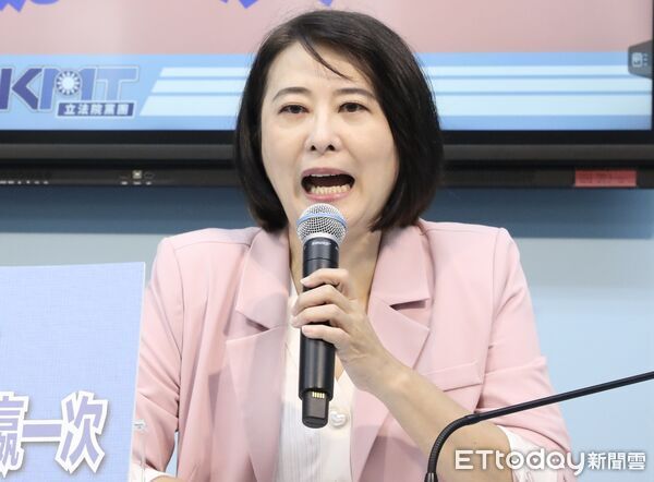 ▲▼國民黨團 召開 823  讓我們一起七席全壘打 再贏一次 記者會 王鴻薇 羅智強 出席。（圖／記者屠惠剛攝）
