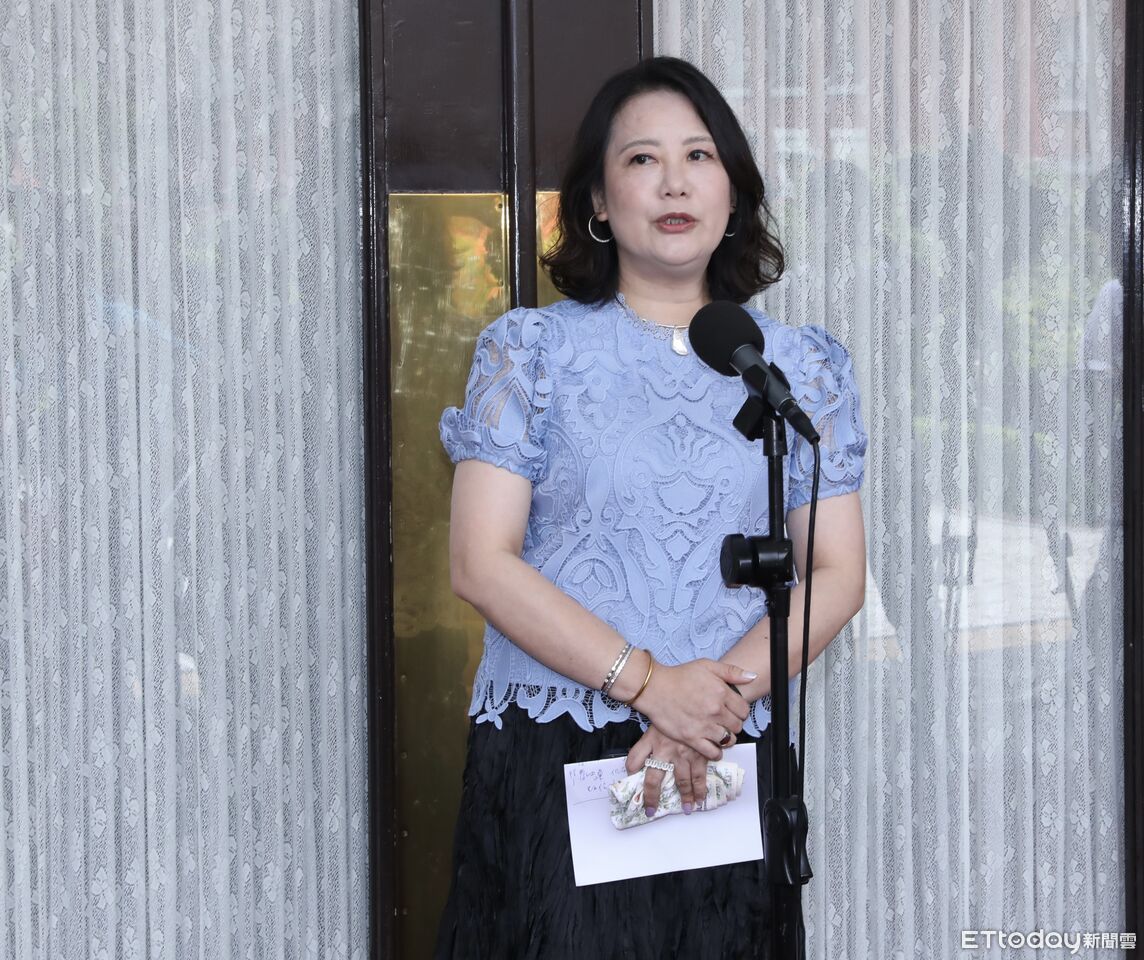 傳政院盼「排富普發1萬」被柯建銘擋下　綠黨團否認：尊重行政部門