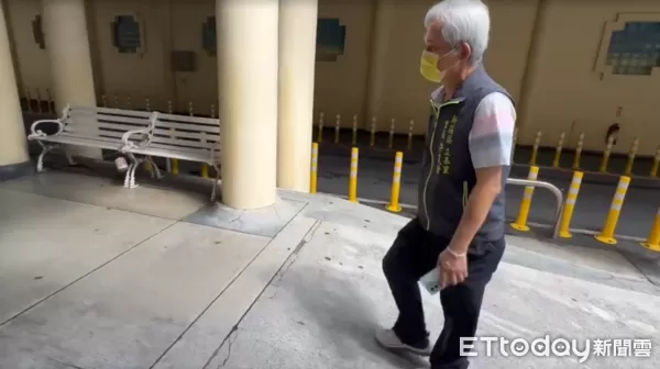 ▲▼             新莊箱屍案，檢方會同法醫相驗，釐清死因與身分。（圖／記者陳以昇攝，下同）