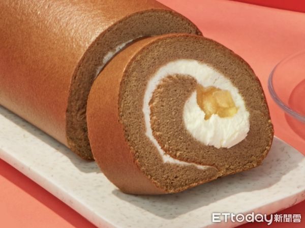 ▲▼「COMEBUY」睽違6年再度推出全新甜點「蘋果冰茶生乳捲」。（圖／COMEBUY提供）