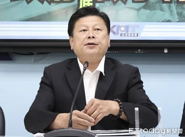 ▲▼國民黨團召開 風災肆虐南台灣 政府到底做了什麼 記者會 總召傅崐萁 羅智強 王育敏出席。（圖／記者屠惠剛攝）