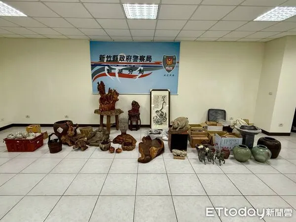 ▲▼新竹縣新湖警分局偵破住宅侵入加重竊盜與毒品案，找回市值150萬元失竊物。（圖／記者楊永盛翻攝，下同）