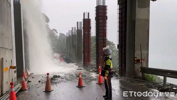▲▼       阿里山鄉縣道169線28.2K明隧道處      。（圖／記者翁伊森翻攝）