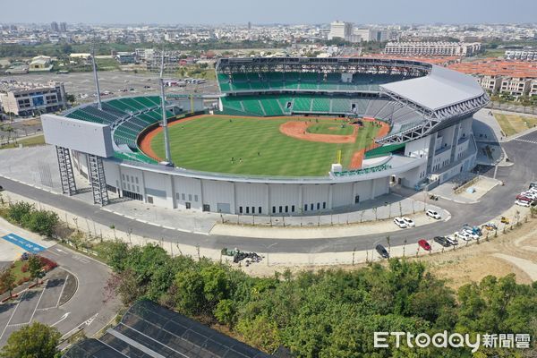 ▲台南市政府團隊榮獲2025國家卓越建設獎共計29項殊榮，展現市政建設實力。（記者林東良翻攝，下同）