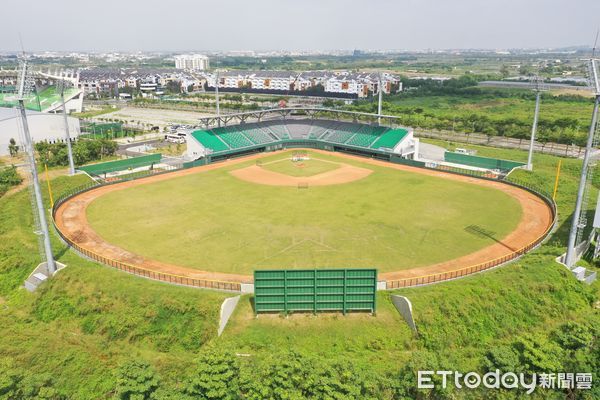 ▲台南市政府團隊榮獲2025國家卓越建設獎共計29項殊榮，展現市政建設實力。（記者林東良翻攝，下同）