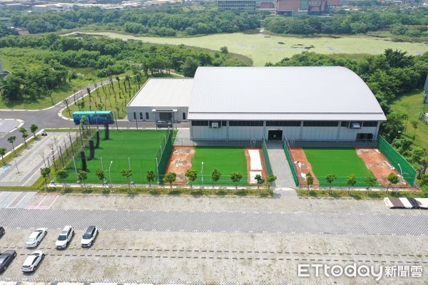 ▲台南市政府團隊榮獲2025國家卓越建設獎共計29項殊榮，展現市政建設實力。（記者林東良翻攝，下同）