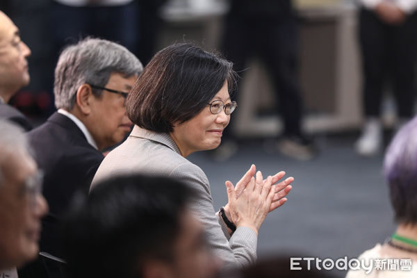 ▲前總統蔡英文出席「民主先生2.0李登輝特展」。（圖／記者林敬旻攝）