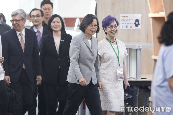 ▲前總統蔡英文出席「民主先生2.0李登輝特展」。（圖／記者林敬旻攝）