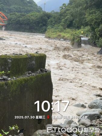 ▲持續大豪雨造成信義鄉傳出數起災情。（圖／記者高堂堯翻攝）