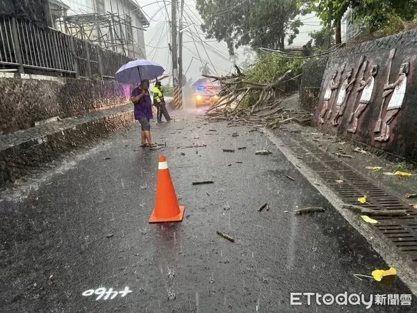 ▲持續大豪雨造成信義鄉傳出數起災情。（圖／記者高堂堯翻攝）
