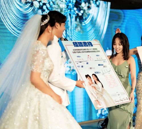 ▲▼陳芳語擔任證婚人。（圖／陶山音樂提供）