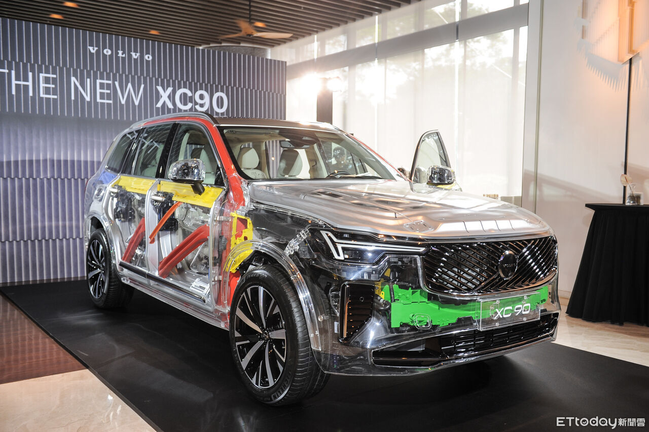 ▲Volvo新XC90透明結構車。（圖／記者林鼎智攝）