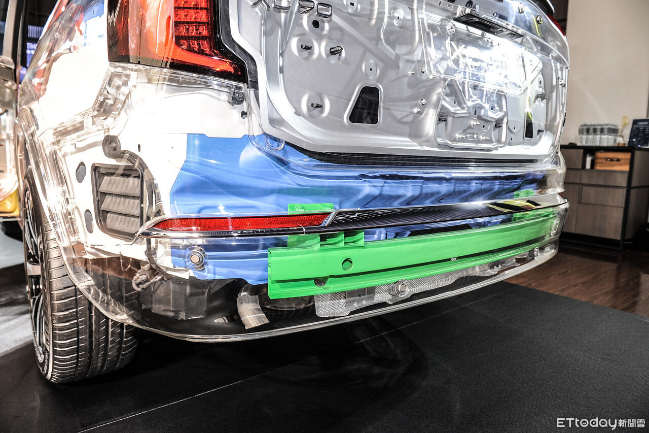 ▲Volvo新XC90透明結構車。（圖／記者林鼎智攝）