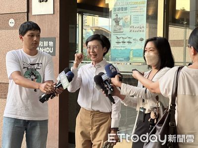 綠擬發動連署改選總召 林岱樺逆風挺老柯:不參與任何針對性連署