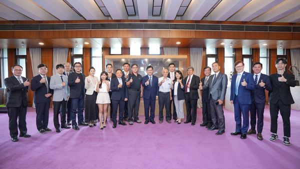 ▲▼外交部長林佳龍部長接見貝里斯外交暨外貿部次長麥伊、午宴「貝里斯智慧漁業商機考察團」。（圖／翻攝外交部長林佳龍臉書）