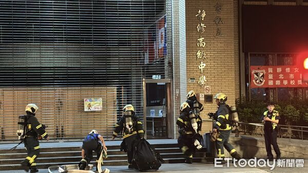 ▲▼快訊／北市靜修高中驚傳火警　疑電線走火。（圖／記者邱中岳攝）