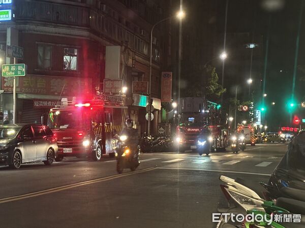 ▲▼快訊／北市靜修高中驚傳火警　疑電線走火。（圖／記者邱中岳攝）