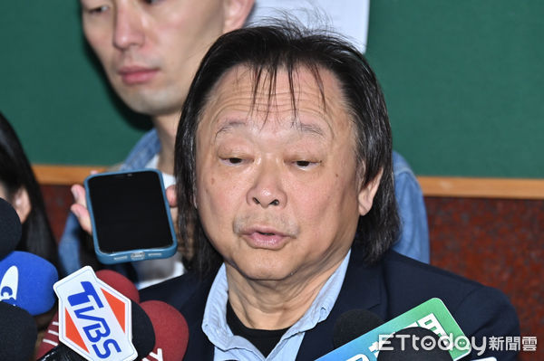 ▲▼立委王世堅受訪。（圖／記者李毓康攝）
