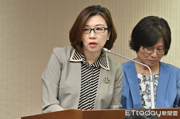 ▲▼衛福部次長林靜儀就「因應2026失智症防治照護政策綱領2.0升級3.0，盤點、檢討及精進台灣失智症預防、照護、用藥等政策」進行專題報告，並備質詢。（圖／記者李毓康攝）