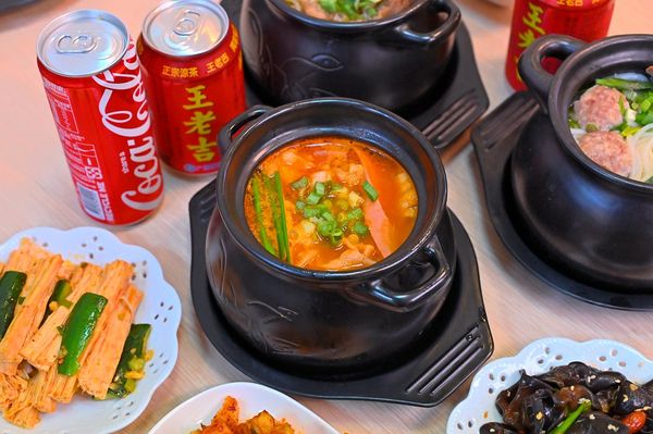 ▲▼川麵道北平店罐罐米線。（圖／部落客橘子狗愛吃糖授權提供）