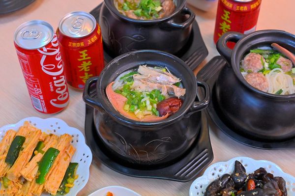 ▲▼川麵道北平店罐罐米線。（圖／部落客橘子狗愛吃糖授權提供）