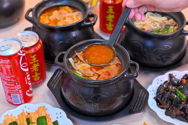 ▲▼川麵道北平店罐罐米線。（圖／部落客橘子狗愛吃糖授權提供）