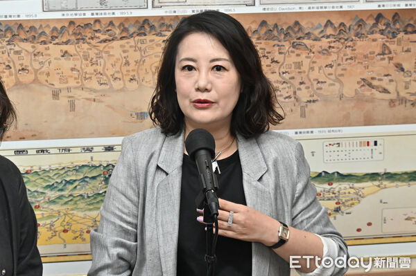 ▲▼民進黨立院黨團幹事長吳思瑤受訪。（圖／記者李毓康攝）