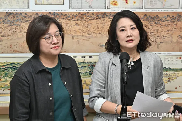 ▲▼民進黨立院黨團幹事長吳思瑤(右)受訪，左為黨團書記長陳培瑜。（圖／記者李毓康攝）