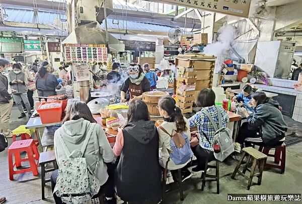 ▲▼袁家筒仔米糕排骨酥。（圖／部落客Darren蘋果樹旅遊玩樂誌授權提供）