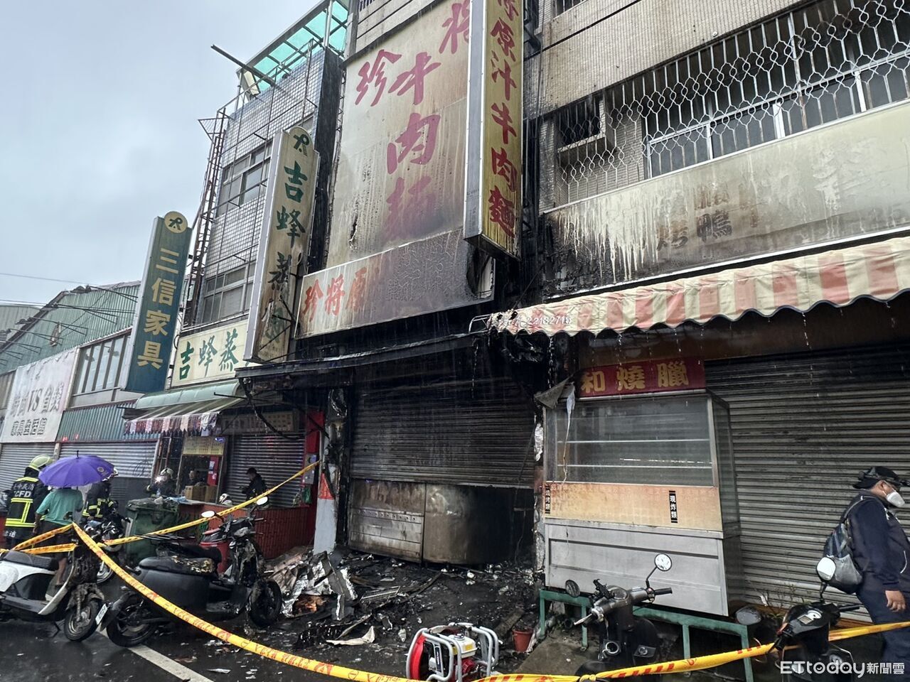 快訊／台中牛肉麵店惡火！阿嬤緊摟2孫護命　5人受困房間2死