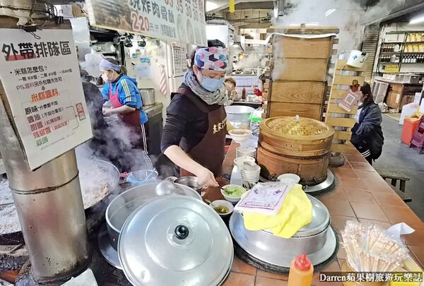 ▲▼袁家筒仔米糕排骨酥。（圖／部落客Darren蘋果樹旅遊玩樂誌授權提供）