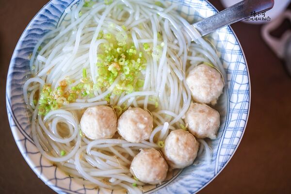 ▲▼阿添魚丸米粉。（圖／部落客陳小可的吃喝玩樂授權提供）