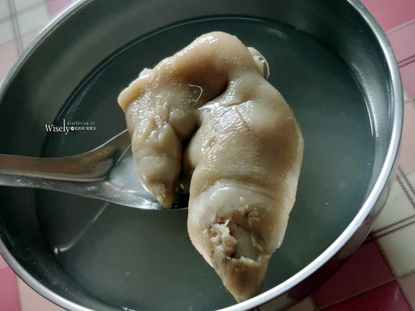 ▲▼老鄒肉燥麵。（圖／部落客WISELY&rsquo;s 拍拍照寫寫字授權提供）