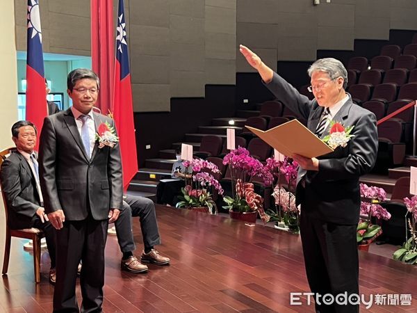 ▲仇忠銘宣誓接任台電屏東區處長。（圖／台電屏東區處提供）