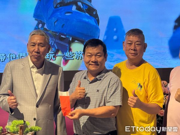 ▲▼   嘉義樂意皇家酒店推出新菜色招待弱勢育幼院孩童  。（圖／記者翁伊森攝）