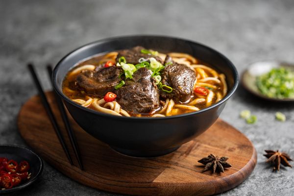 ▲牛店精燉牛肉麵。（圖／取自台灣美食展臉書）