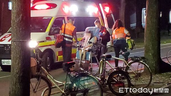 ▲▼台大歌唱營驚傳集體食物中毒　10學生「吃完外燴」抱嘔吐袋送醫（圖／記者黃彥傑攝）