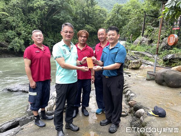 ▲暴雨過後溪水暴漲，消防局籲民眾遊憩要多留意。（圖／屏東縣政府消防局提供）