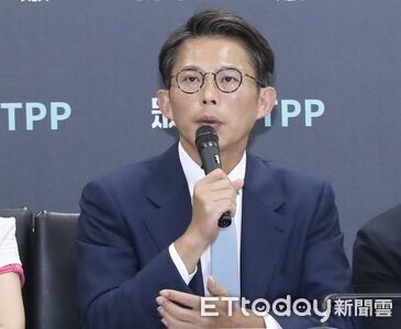 批賴政府關稅搞黑箱、大內宣 黃國昌:謊言一夕被戳破