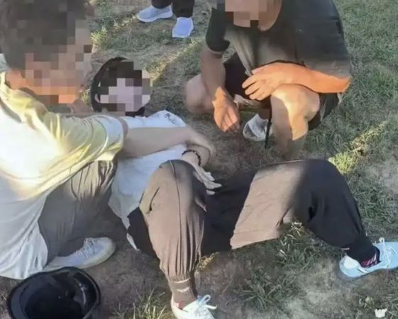 ▲▼騎馬被踢傷睪丸　陸男：可能不能做爸爸了。（圖／翻攝微博）