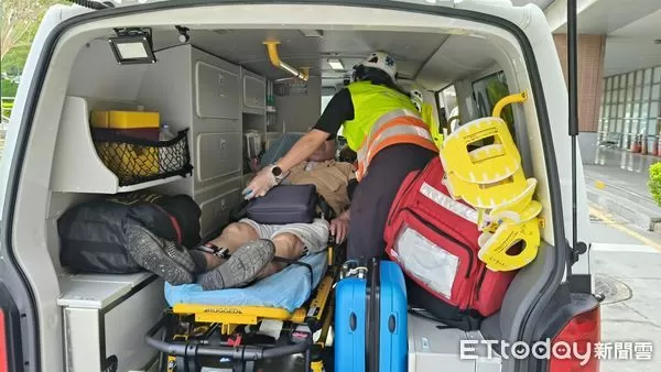 ▲翁因高血壓意識模糊，所幸發現即時，送醫後並無大礙。（圖／記者林名揚翻攝）