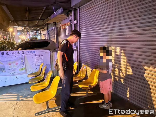 ▲里港警分局員警找到陳婦兒子心愛的Apple Watch            。（圖／記者陳崑福翻攝）