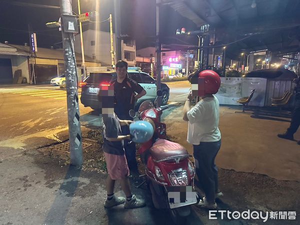 ▲里港警分局員警找到陳婦兒子心愛的Apple Watch            。（圖／記者陳崑福翻攝）