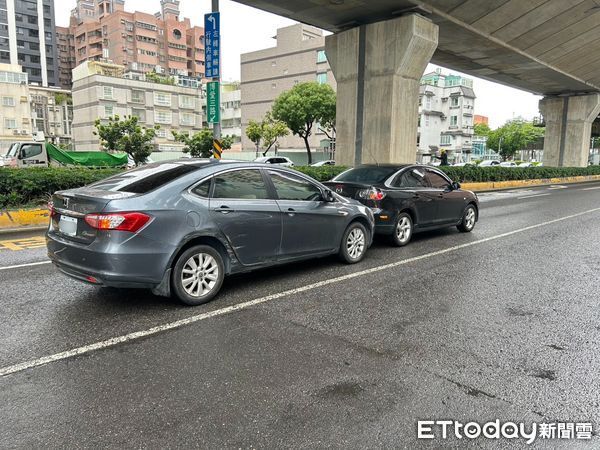 ▲▼高雄車禍。（圖／記者許宥孺翻攝）