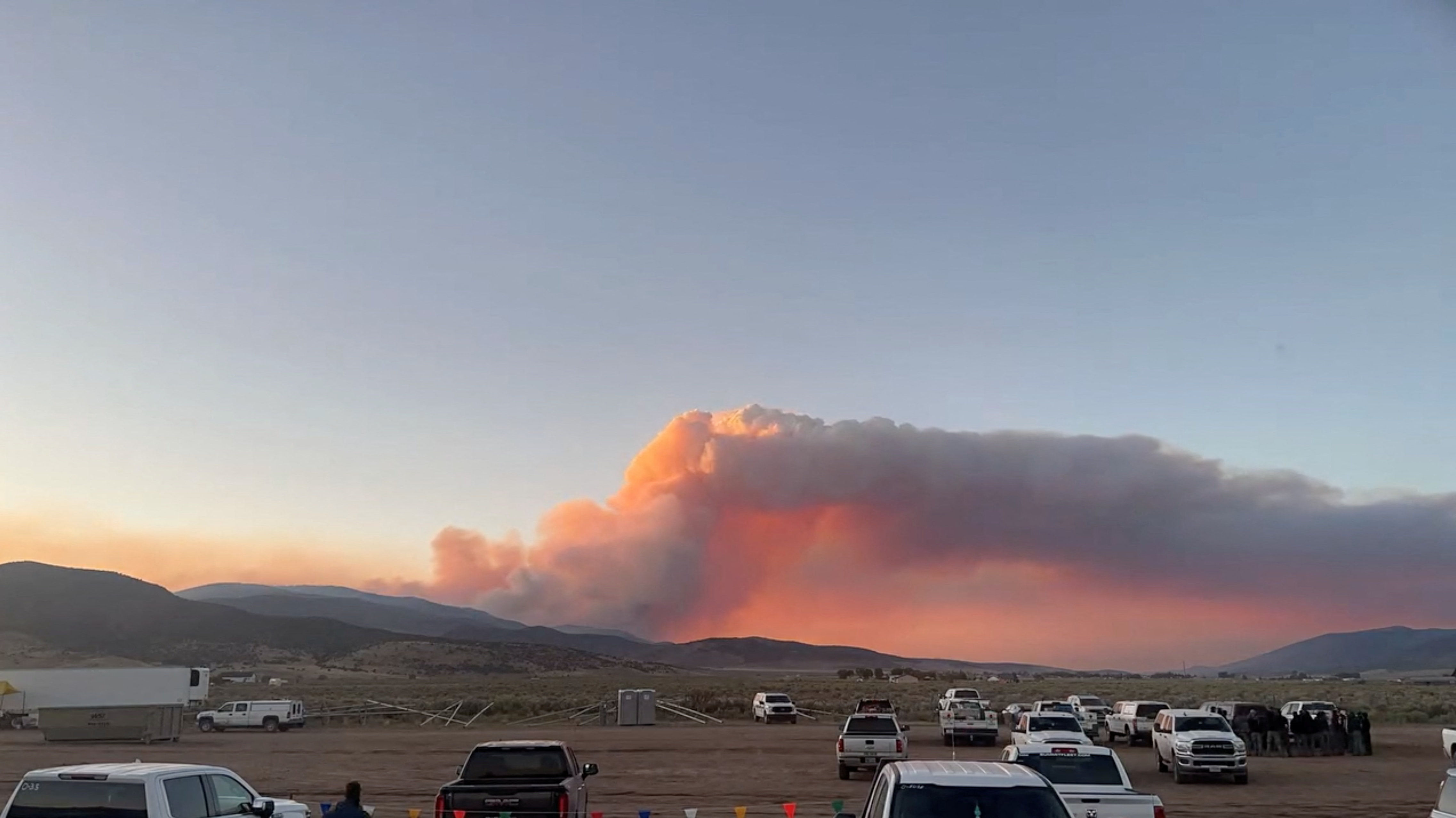 ▲▼ 美國猶他州野火災情急速惡化，圖為門羅峽谷大火（Monroe Canyon Fire）。（圖／路透）