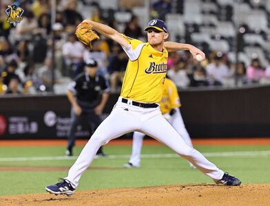 李博登好投壓制桃猿打線、黃衫軍5下灌6分奠勝基 中信兄弟7比1奪勝
