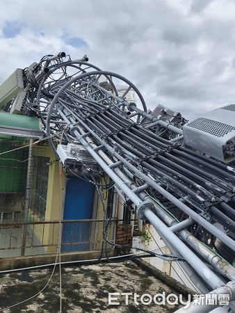 ▲▼   颱風重創基地台，嘉義縣電信修復率達98%、126村里訊號改善中  。（圖／嘉義縣政府提供）
